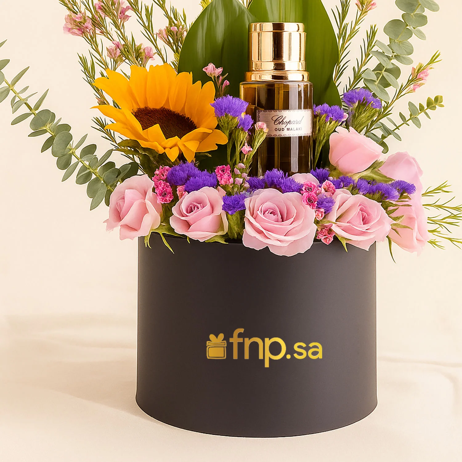 عطر عود شوبارد مع بوكس ورود ساحر - Image 4