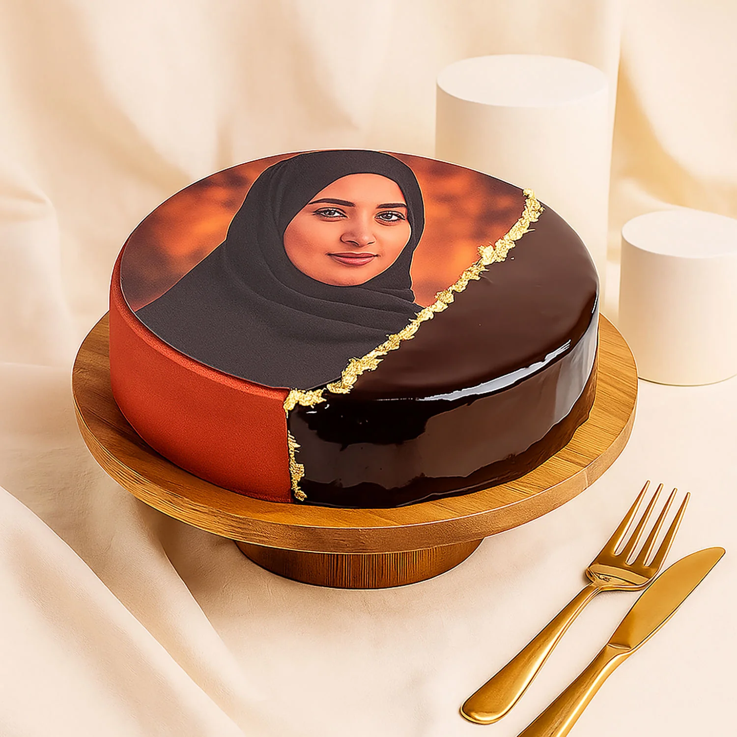 حلم الشوكولا | كيك شوكولاته مخصص بالصورة