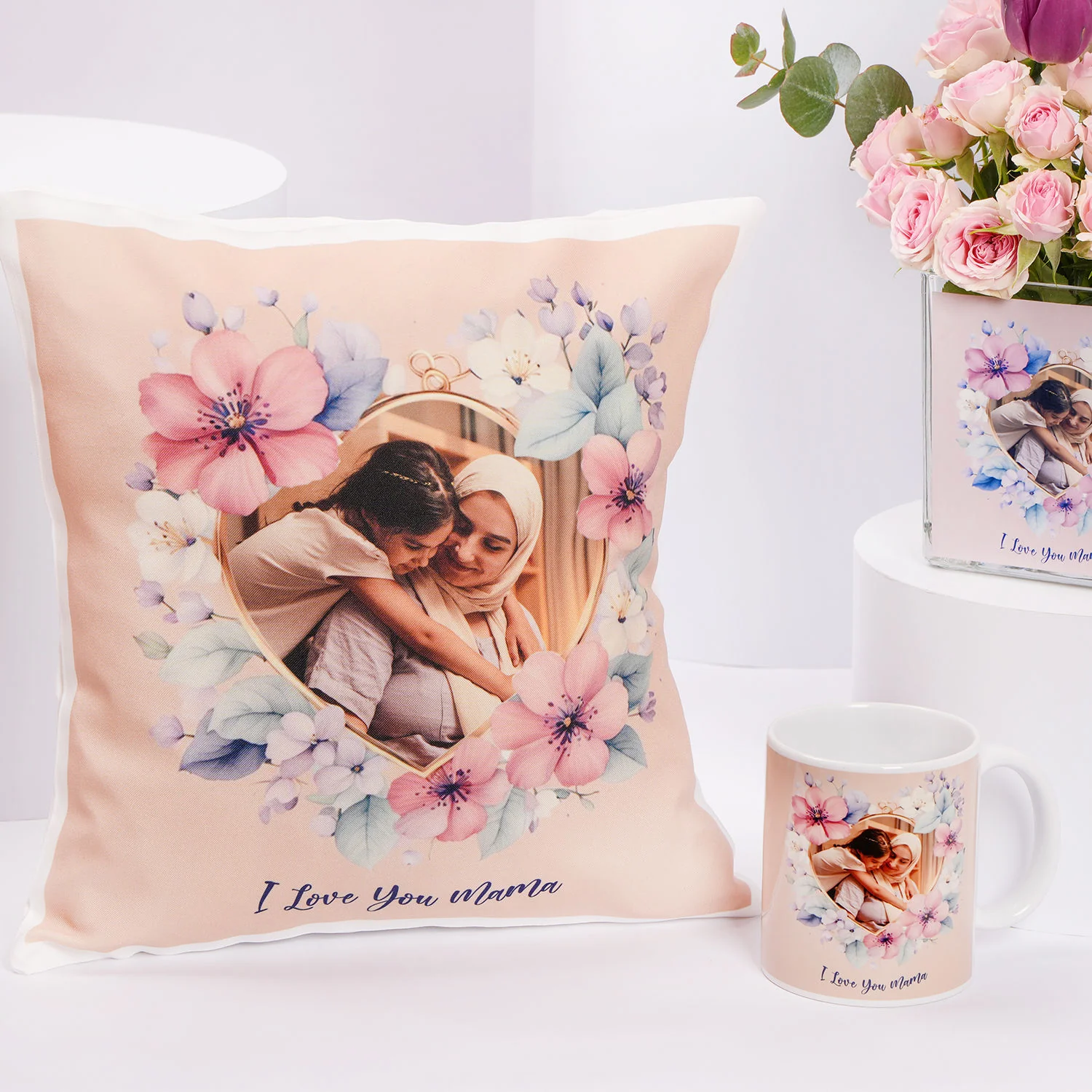 أحبك أمي | طقم هدايا مع مزهرية ورود - Image 2